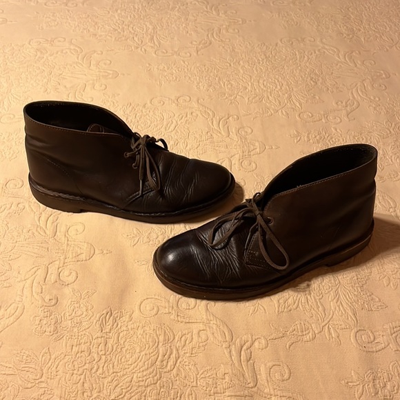 Clarks Desert Boots 9 1/2 polished - Picture 2 of 6